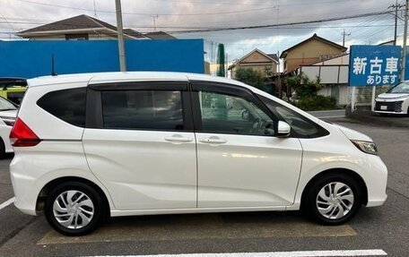 Honda Freed II, 2017 год, 996 000 рублей, 5 фотография