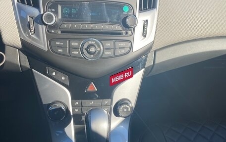 Chevrolet Cruze II, 2013 год, 900 000 рублей, 3 фотография