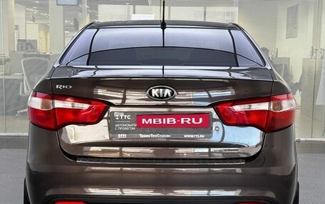 KIA Rio III рестайлинг, 2015 год, 909 000 рублей, 7 фотография