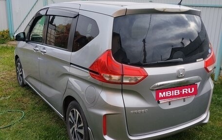 Honda Freed II, 2016 год, 1 290 000 рублей, 4 фотография