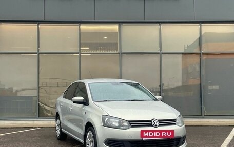 Volkswagen Polo VI (EU Market), 2012 год, 600 000 рублей, 2 фотография
