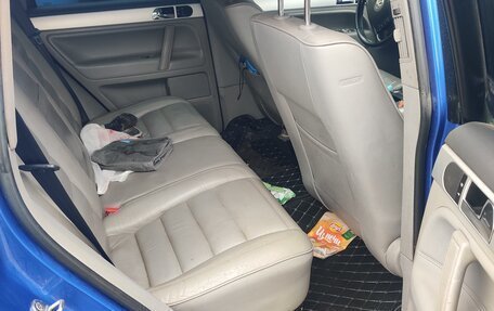 Volkswagen Touareg III, 2005 год, 800 000 рублей, 2 фотография