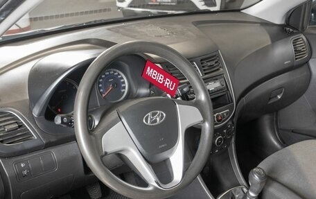 Hyundai Solaris II рестайлинг, 2011 год, 790 000 рублей, 5 фотография