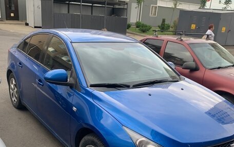 Chevrolet Cruze II, 2009 год, 580 000 рублей, 2 фотография