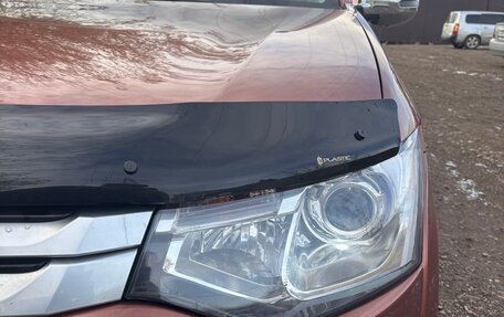 Mitsubishi Outlander III рестайлинг 3, 2012 год, 1 500 000 рублей, 7 фотография