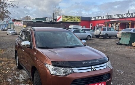 Mitsubishi Outlander III рестайлинг 3, 2012 год, 1 500 000 рублей, 5 фотография