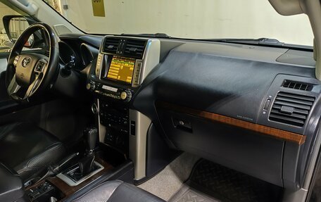 Toyota Land Cruiser Prado 150 рестайлинг, 2009 год, 2 190 000 рублей, 13 фотография