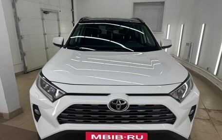Toyota RAV4, 2021 год, 3 777 000 рублей, 2 фотография