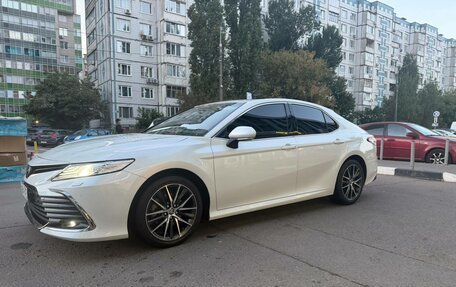 Toyota Camry, 2021 год, 3 200 000 рублей, 3 фотография