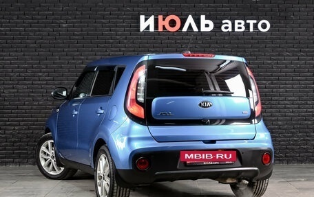 KIA Soul II рестайлинг, 2018 год, 1 600 000 рублей, 6 фотография