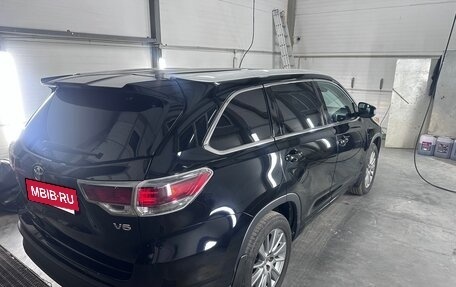 Toyota Highlander III, 2014 год, 2 850 000 рублей, 4 фотография