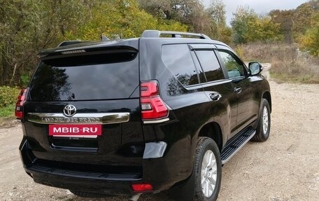 Toyota Land Cruiser Prado 150 рестайлинг, 2016 год, 4 700 000 рублей, 8 фотография