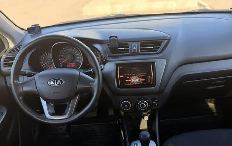 KIA Rio III рестайлинг, 2013 год, 860 000 рублей, 2 фотография