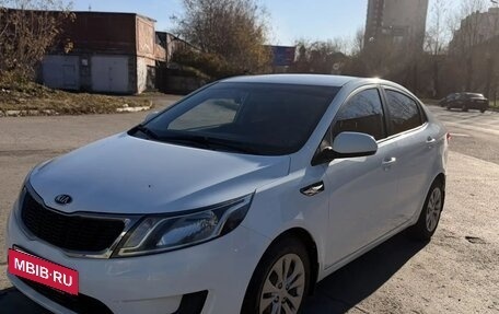 KIA Rio III рестайлинг, 2013 год, 860 000 рублей, 4 фотография