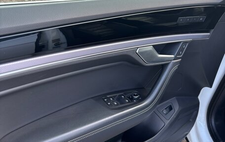 Volkswagen Touareg III, 2018 год, 4 950 000 рублей, 11 фотография