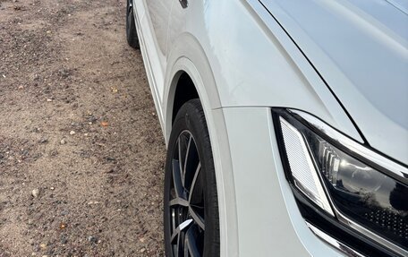 Volkswagen Touareg III, 2018 год, 4 950 000 рублей, 4 фотография