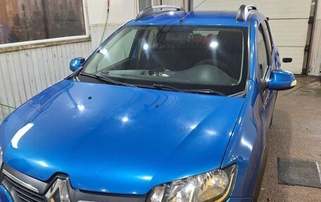 Renault Sandero II рестайлинг, 2016 год, 950 000 рублей, 2 фотография