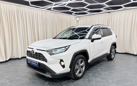 Toyota RAV4, 2019 год, 3 249 900 рублей, 2 фотография