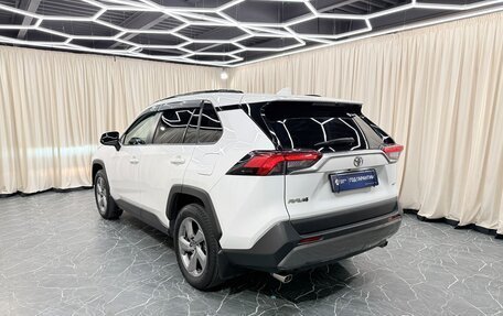 Toyota RAV4, 2019 год, 3 249 900 рублей, 4 фотография