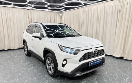 Toyota RAV4, 2019 год, 3 249 900 рублей, 8 фотография