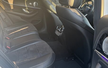Mercedes-Benz E-Класс, 2016 год, 2 475 000 рублей, 12 фотография