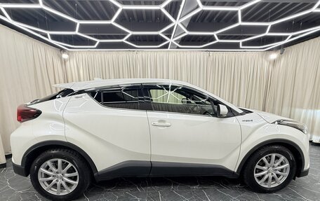 Toyota C-HR I рестайлинг, 2018 год, 1 899 000 рублей, 7 фотография
