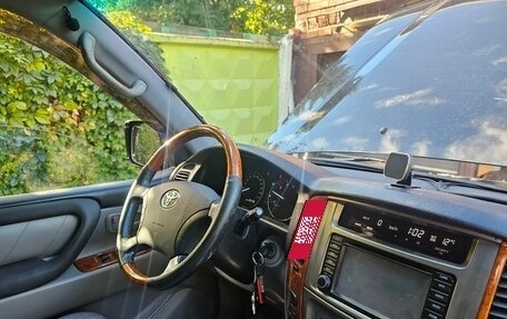 Toyota Land Cruiser 100 рестайлинг 2, 2007 год, 3 200 000 рублей, 6 фотография