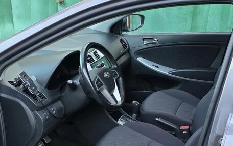 Hyundai Solaris II рестайлинг, 2011 год, 740 000 рублей, 5 фотография