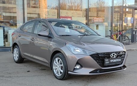Hyundai Solaris II рестайлинг, 2021 год, 1 757 600 рублей, 3 фотография