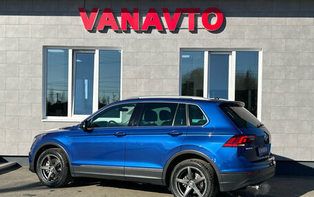 Volkswagen Tiguan II, 2018 год, 2 930 000 рублей, 7 фотография