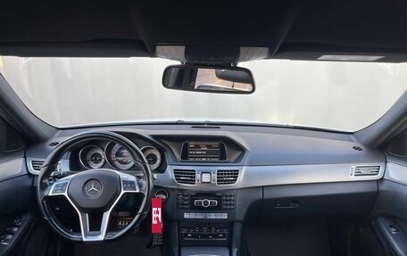 Mercedes-Benz E-Класс, 2013 год, 1 600 000 рублей, 10 фотография
