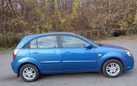 KIA Rio II, 2010 год, 712 000 рублей, 2 фотография