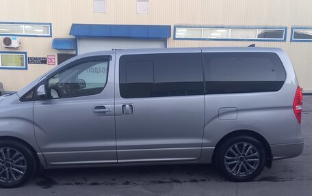 Hyundai H-1 II рестайлинг, 2019 год, 2 850 000 рублей, 4 фотография