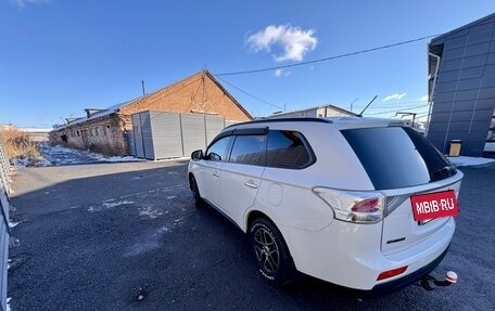 Mitsubishi Outlander III рестайлинг 3, 2012 год, 1 350 000 рублей, 5 фотография