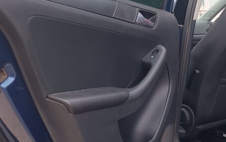 Volkswagen Jetta VII, 2014 год, 1 300 000 рублей, 6 фотография