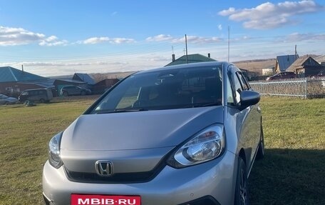 Honda Fit, 2020 год, 1 499 000 рублей, 2 фотография