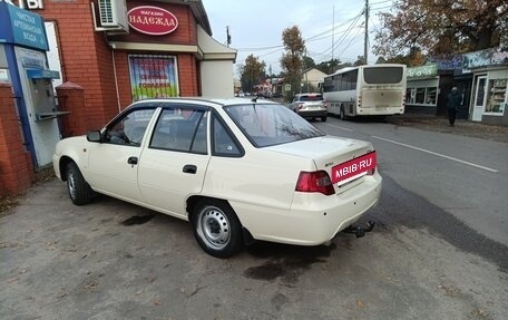 Daewoo Nexia I рестайлинг, 2010 год, 500 000 рублей, 2 фотография