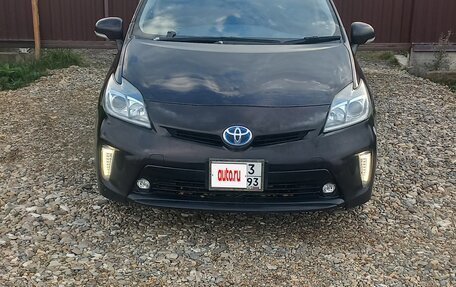 Toyota Prius, 2014 год, 1 399 000 рублей, 3 фотография