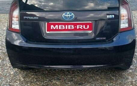 Toyota Prius, 2014 год, 1 399 000 рублей, 4 фотография