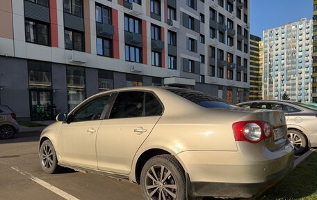Volkswagen Jetta VII, 2008 год, 330 000 рублей, 3 фотография