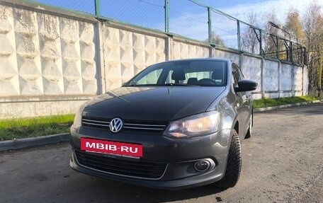 Volkswagen Polo VI (EU Market), 2012 год, 950 000 рублей, 2 фотография