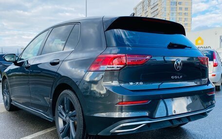 Volkswagen Golf VIII, 2022 год, 2 100 000 рублей, 5 фотография