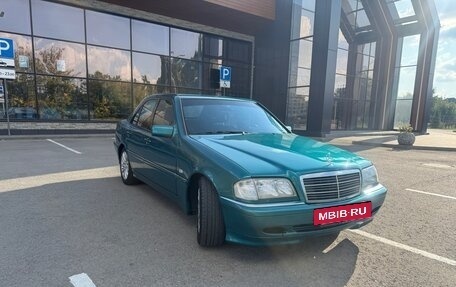 Mercedes-Benz C-Класс, 1997 год, 730 000 рублей, 3 фотография
