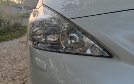 Toyota Prius Alpha I (ZVW40/41), 2012 год, 1 350 000 рублей, 4 фотография