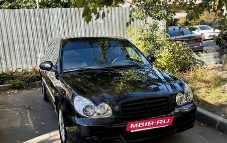 Hyundai Sonata IV рестайлинг, 2006 год, 400 000 рублей, 2 фотография