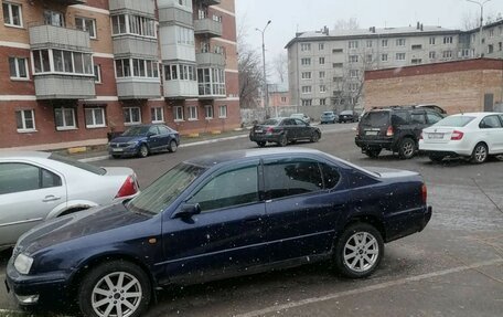 Toyota Camry, 1982 год, 320 000 рублей, 1 фотография