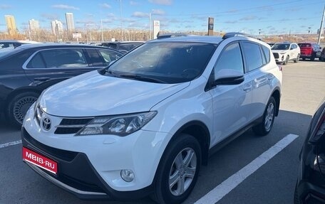 Toyota RAV4, 2015 год, 2 170 000 рублей, 1 фотография