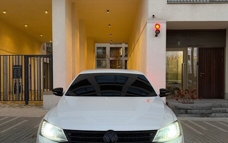 Volkswagen Jetta VII, 2016 год, 1 300 000 рублей, 1 фотография