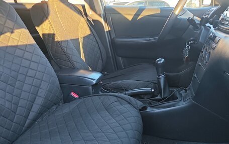 Toyota Corolla, 2005 год, 700 000 рублей, 7 фотография
