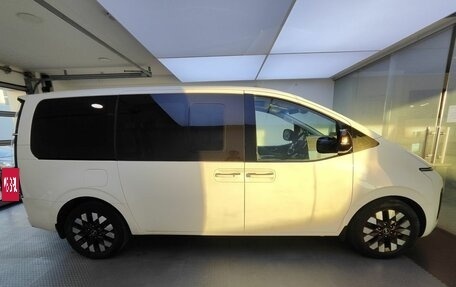 Hyundai Staria, 2022 год, 5 235 000 рублей, 5 фотография
